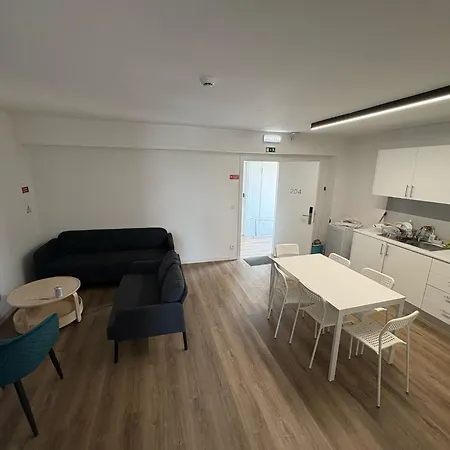 Residencia Universitaria Calhariz Benfica Hostel